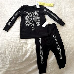 Glow in the dark Skeleton Jammies | Brand New with Tags | 12-18 months